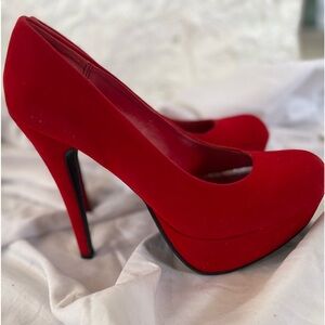 Soft, cherry red, round toe